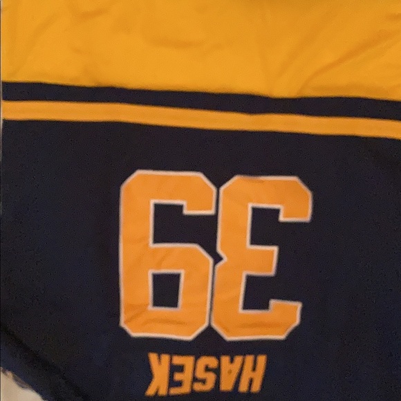 Dominic Hasek - Picture 3 of 3